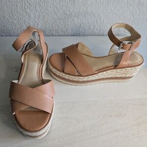 Vince Camuto Martinda Espadrille Wedge Sandals Leather Upper 9.5 Beige Excellent